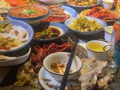 -六福烧烤酒馆(秦隆步行街店)