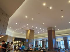 -亚龙湾希尔顿自助餐厅·海鲜·烧烤·沙滩BBQ·现场乐队