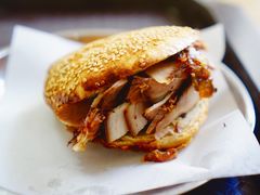 烧饼夹肘子肉-老四烧饼铺(丽源路店)