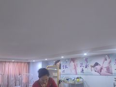 -万达广场(南昌红谷滩店)