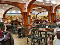 大堂-清真·玛丽亚新疆菜主题餐厅(浙江中路店)