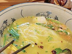 -芸南道·过桥米线(昆明老街旗舰店)