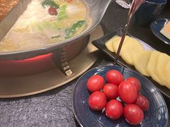 -湊湊火锅·茶憩(打浦桥日月光店)