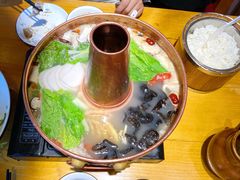 铜锅腊排骨火锅-民食香·腊排骨野生菌美食(木府店)