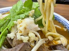 -亚忠小吃店(曾厝垵店)