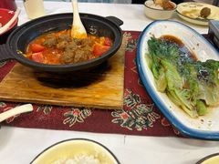 -刘姐啤酒鱼民族演艺餐厅(西街总店)