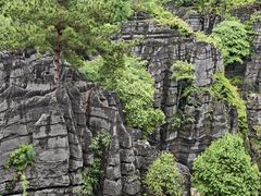 -梭布垭石林景区