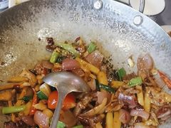 -富正毅三下锅·湘西韵味(天门山索道店)