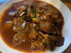黄焖牛肉-大胡同天津菜·海肠捞饭·津门皮皮虾锅贴一绝(西姜井店)