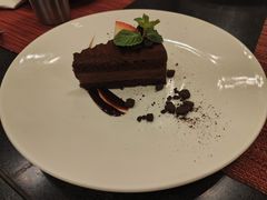 巧克力松露蛋糕-WOLFGANG PUCK KITCHEN & BAR(迪士尼小镇店)
