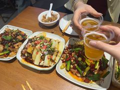 -干老庆贵州留一手烤鱼·地摊火锅(财经大学店)