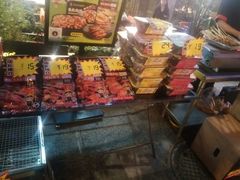 零售区-何师烧烤Pro·30年老品牌·川菜·香辣蟹(太古里旗舰店)