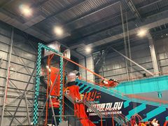 -极限PLAY运动娱乐新世界·团建派对潮玩休闲馆·室内蹦极高空游乐园