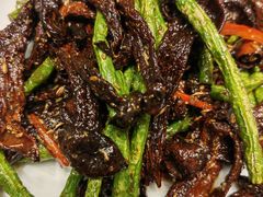 豆角茶树菇-闫府私房菜·百年鲁菜(恒隆店)