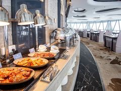 自助取餐区-广州塔璇玑地中海自助旋转餐厅