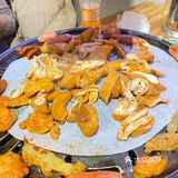 亲们！这家自助烤肉店太赞了！原始人自助烤肉