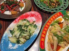 -粤·向群饭店(麓景路店)