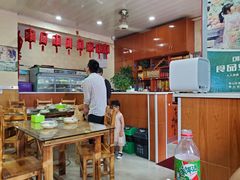 大堂-老四川平头酸菜鱼(衙前店)