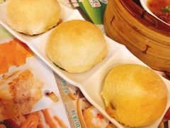 酥皮焗叉烧包-添好运点心专门店(深水埗店)