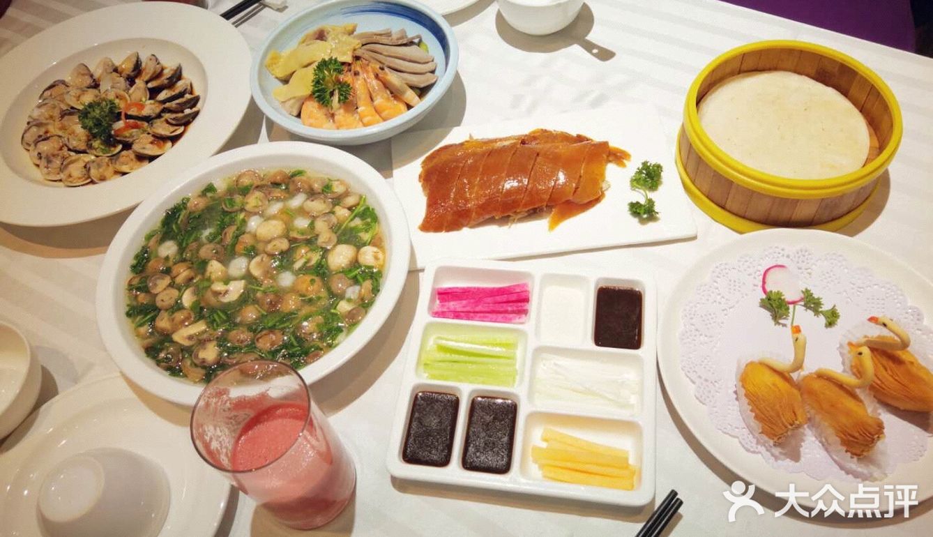 鸭皮烤得很脆，不觉得油腻