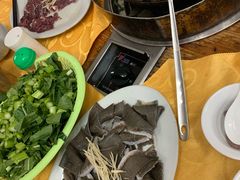 牛佰叶-大戚饭店(泰华路店)