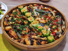 -鲤鱼塘农家山庄