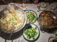 -小凤庭·地道湖北菜武昌鱼·藕汤(38年黄鹤楼店)