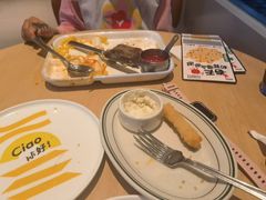 -菲滋意式餐厅(富阳东方茂店)