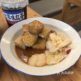 东西也好吃，尤其喜欢卤肉饭和蒜泥鲜蚵
