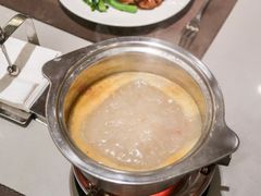 糟粕醋火锅-海口绿发希尔顿酒店-田园汇自助餐·三文鱼·海鲜