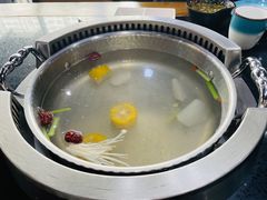 -四点金潮汕鲜牛肉火锅(金猴名居店)