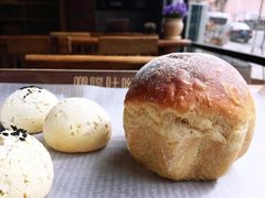 咖啡冰心面包-啊噗吐呦现场烘焙(麦凯乐店)