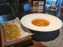 意式罗宋汤-卡普里披萨·牛扒·下午茶