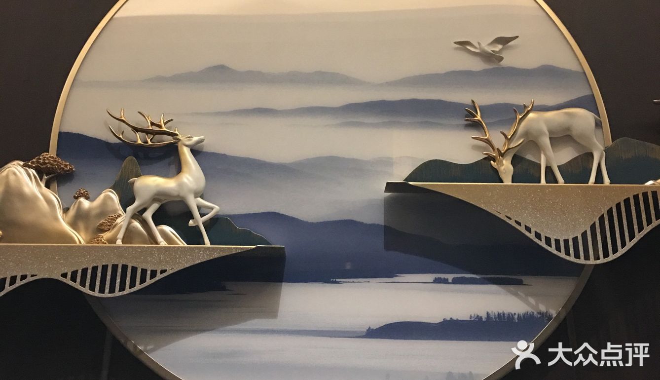 舟车劳顿后，来柒园享用一顿美味的大餐吧