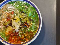 招牌生烫牛肉米线-云阿蛮云南生烫牛肉米线(奉贤路店)