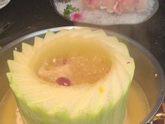-得意咚瓜·顺德鱼生·冬瓜火锅(深圳首店)