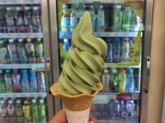抹茶冰激凌-全家便利店(襄阳南路店)