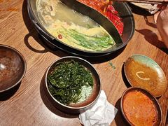 -巴卤社老火锅(财富店)