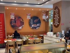 -红渡小香·牛肉麻辣香锅(车站南路店)