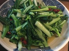 -洞庭土菜小炒馆(易发广场店)