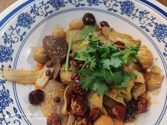 -蜀天上精专麻辣香锅(文定路店)
