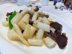 -湖庭壹品鸭王·传统北京烤鸭·别墅私房菜·庭院宵夜(江宁店)