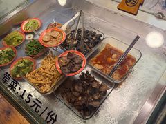 -矮子粉店1985·长沙米粉(湘春路店)