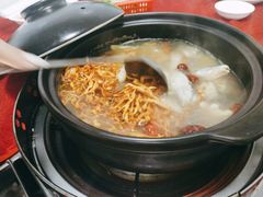 -花苑美食横琴生蚝火锅(拱北粤华路店)