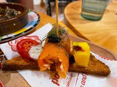 三文鱼蟹肉卷-tapas by dos cielos西班牙餐厅(重庆光环购物公园店)