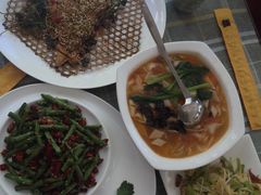 -天天向上素食餐厅(五台山店)