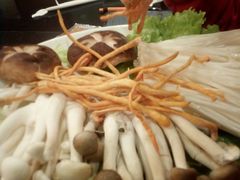 -湊湊火锅·茶憩(新中关购物中心店)