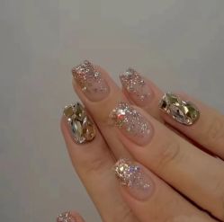-刘娟美甲沙龙