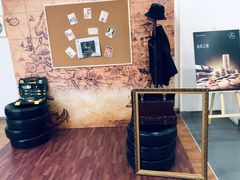 -上海星瀚奔驰4S店(红柳路店)