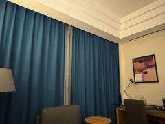 -上海虹桥君丽假日酒店(娄山关路地铁站店)